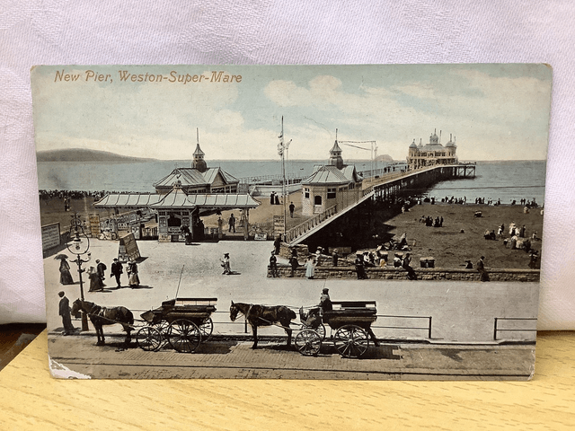 New Pier, Weston-Super-Mare, Somerset, Valentine's Series vintage postcard. Our Ref No. R692 £2.50