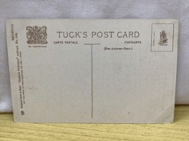 Brighton, The Beach, Sussex, Raphael Tuck & Sons Grained Collotype postcard. Our Ref no. R80 £2.50