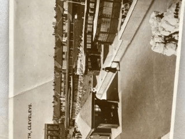 The Promenade Looking North, Cleveleys Lancashire, Posted 1938 SS Photo Postcard. Our Ref No R429 £2.85