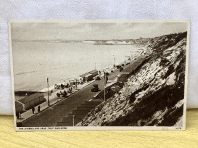 The Undercliffe Drive from Boscombe, Dorset, Wade's Sunny South Photographs postcard. Our Ref no R353 £2.50