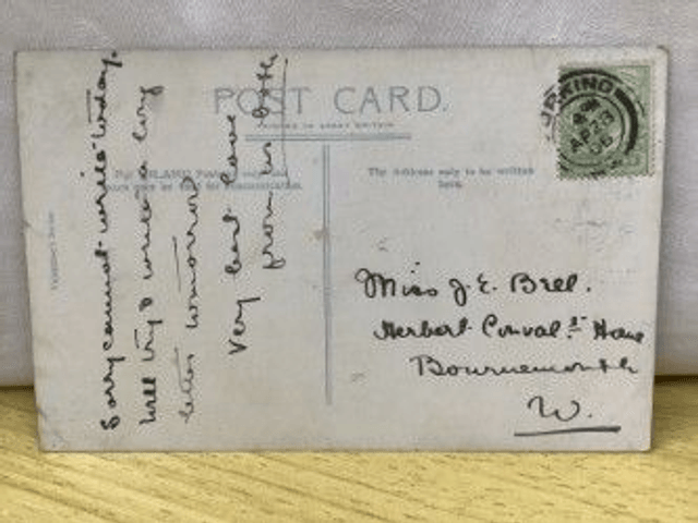 Front Court , Trinity College, Cambridge Posted 1906 Valentine's Series Postcard. Our Ref No. R279 £2.25