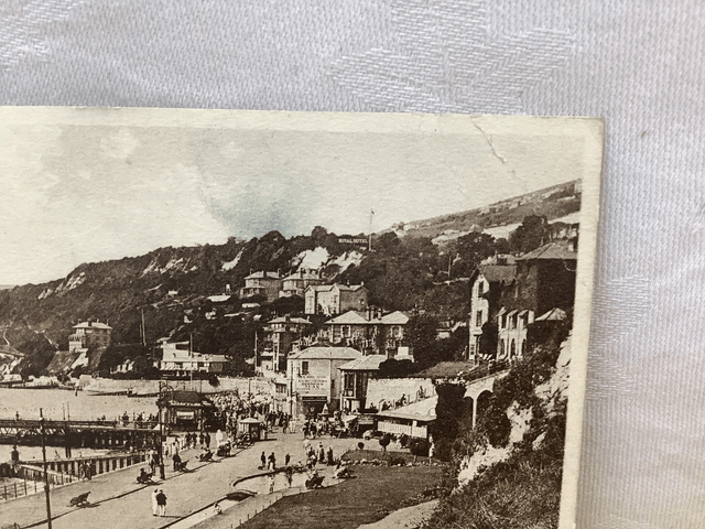 Ventnor. Looking Westward, Isle of Wight, Posted 1928, Unbranded postcard. Our Ref No. R798 £2.50