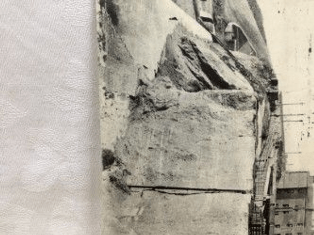 Landslip at Black Rock, Brighton, Sussex, Posted 1909 Pictorial Centre Postcard. Our Ref No. R301 £2.00