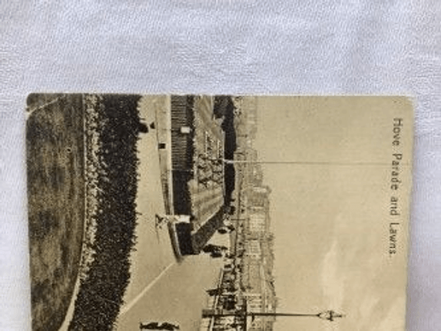 Hove Parade and Lawns, Sussex, Posted C.1910's The Brighton Palace Series Postcard. Our Ref No. R112 £2.50