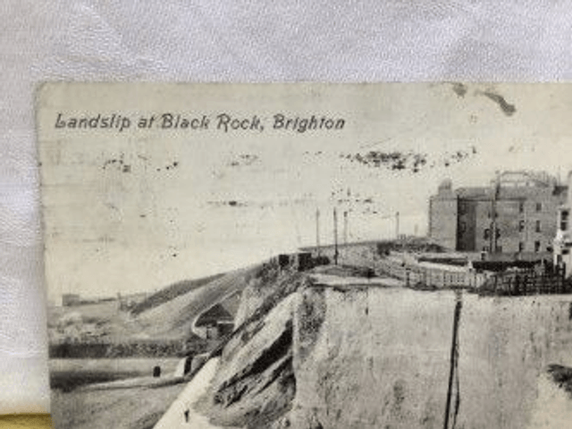 Landslip at Black Rock, Brighton, Sussex, Posted 1909 Pictorial Centre Postcard. Our Ref No. R301 £2.00
