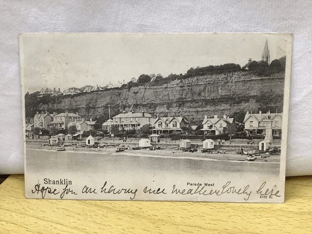 Shanklin, Parade, West, Isle of Wight, Posted Peacock Brand Antique Postcard. Our Ref No. R882 £2.75