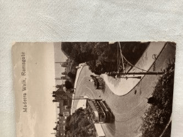 Ramsgate, Madeira Walk, Kent, Posted 1914 Valentine's Series Postcard. Our Ref No R46