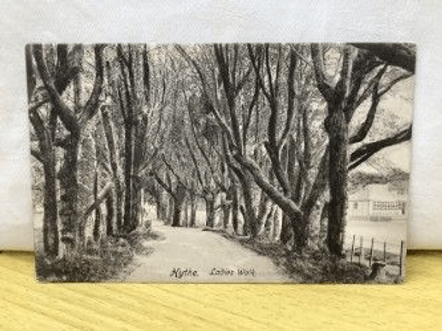 Hythe, Ladies Walk, Kent, Vintage Frith's Series Postcard. Our Ref No. R361 £2.50