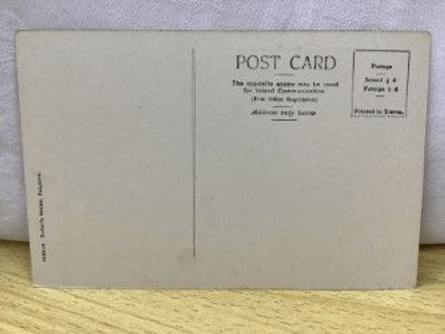 Paignton, Parish Church and Cross, Devon, Deller's Series, Vintage Postcard. Our Ref No. R243 £2.50