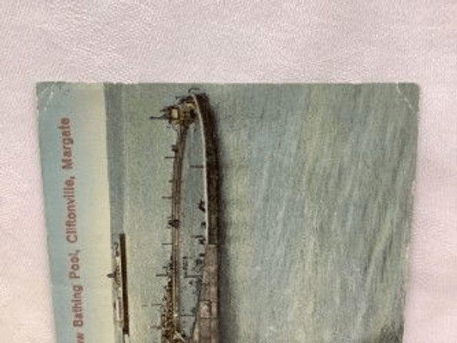 Margate, Cliftonville, Kent, New Bathing Pool, Posted 1929 vintage unbranded postcard. Our Ref no. R191 £2.25