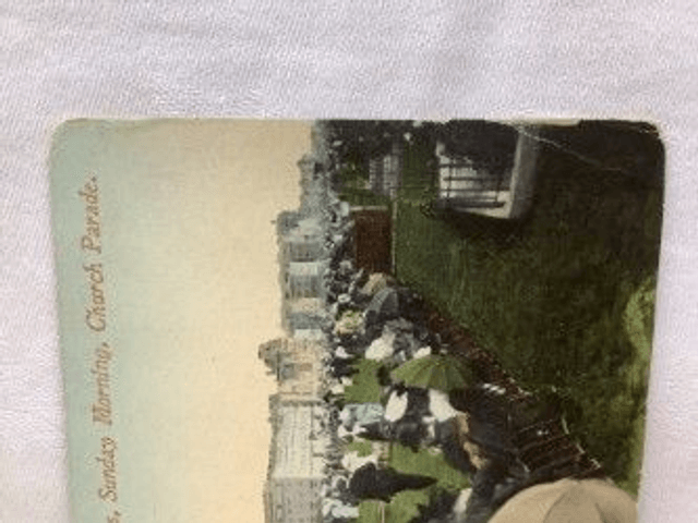 Hove Lawns, Sunday Morning, Church Parade, Posted c.1912 The Brighton Palace series. Por Ref No. R118 £2.50