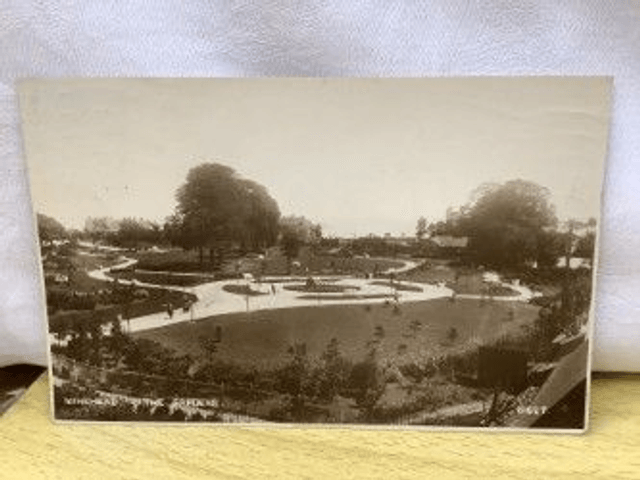 Minehead, The Gardens, Somerset, Posted Photochrom Co. Ltd. vintage postcard. Our Ref No. R498 £2.25