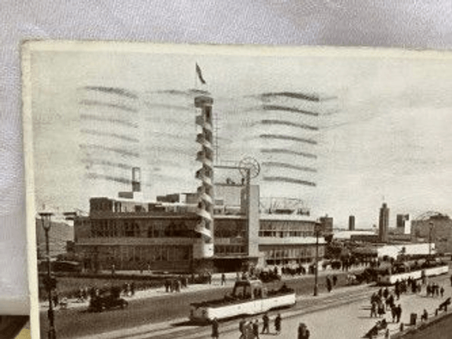 New Promenade Gardens and Metropole, Blackpool Lancashire Posted 1913 Valentines antique postcard Our Ref No R468 £2.50 
