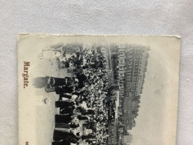 Margate, Marine Terrace and Sands, looking West, Posted 1906 unbranded postcard. Our Ref No R214 £2.25