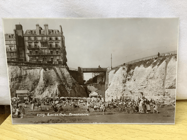 Broadstairs, Louisa Gap, Kent, Sunshine Series. vintage E.A. Sweetman & Son ltd. postcard Our Ref No. R564 £2.50