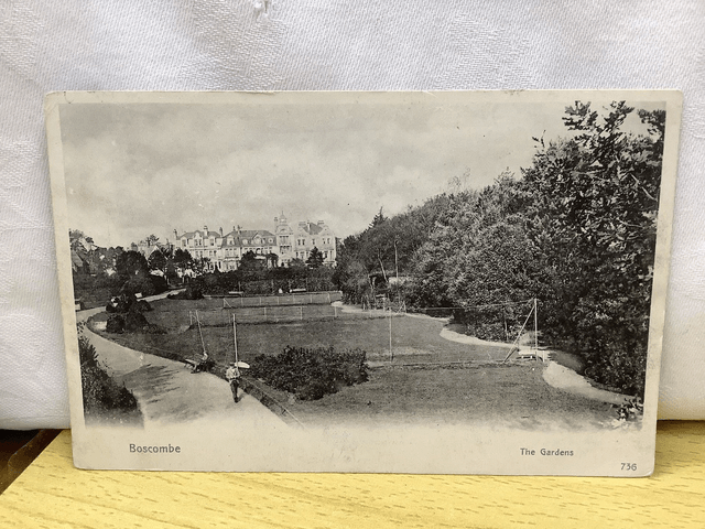 Boscombe, The Gardens, Dorset, vintage J. Davis, Victoria Series Vintage Postcard Our Ref No R673 £2.50