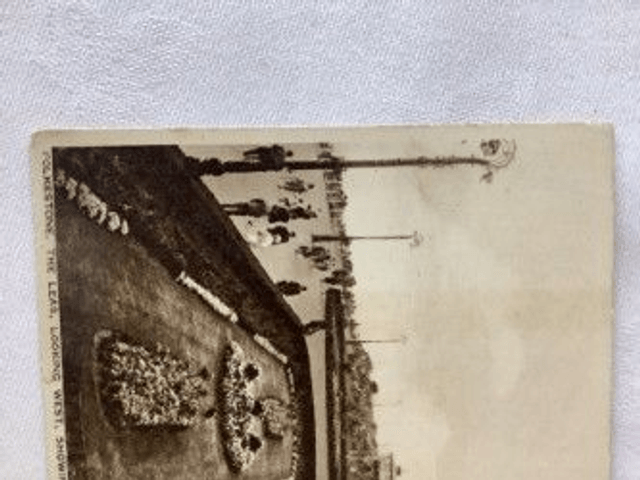 Folkestone, The Leas looking West, Showing Bandstand & Harvey Statue Posted 1939. Our Ref No. R216 £2.50