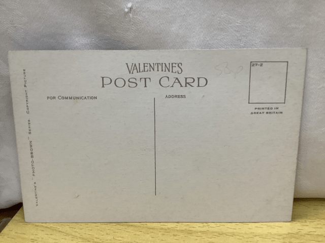 Shanklin, Appley Cliffs and Bathing Beach, Isle of Wight Valentine's Photo Brown. Vintage Postcard Our Ref No. R618 £2.50
