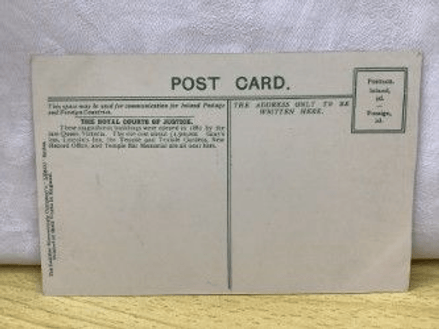 London - The Law Courts Vintage Postcard by The London Stereoscopic Company Our Ref A27 £2.25