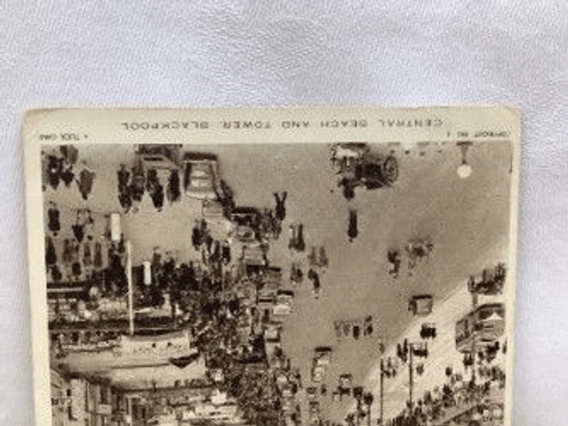 Blackpool, Central Beach and Tower, Lancashire, Posted 1949 Raphael Tuck & Sons. Our Ref No R410 £2.25
