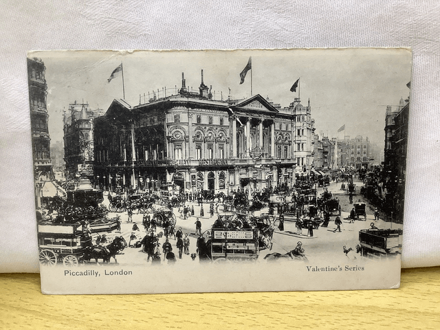 Piccadilly, London - Antique Postcard Posted 1906 - Valentine's Series. Our Ref A124 £2.50