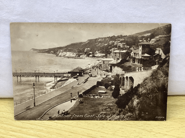 Ventnor from East, Isle of Wight, Posted 1925 F. Frith & Co. Ltd Postcard. Our Ref No. R805 £2.50