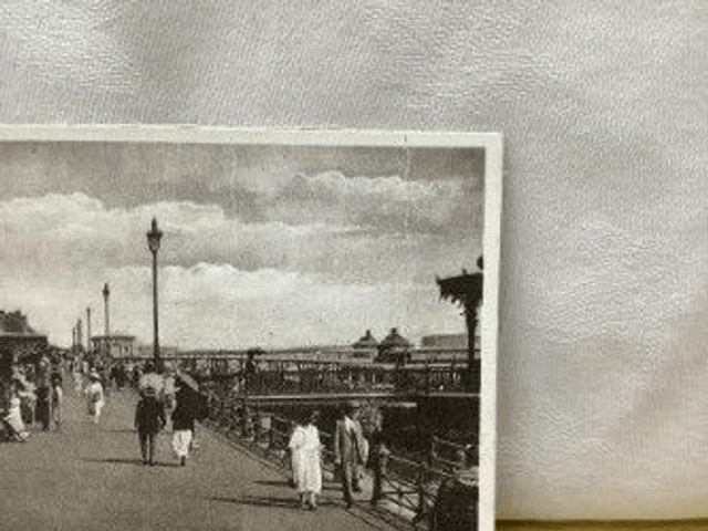 Brighton, Promenade looking East showing Bedford Hotel, Sussex, unbranded postcard. Our Ref no. R85 £2.25