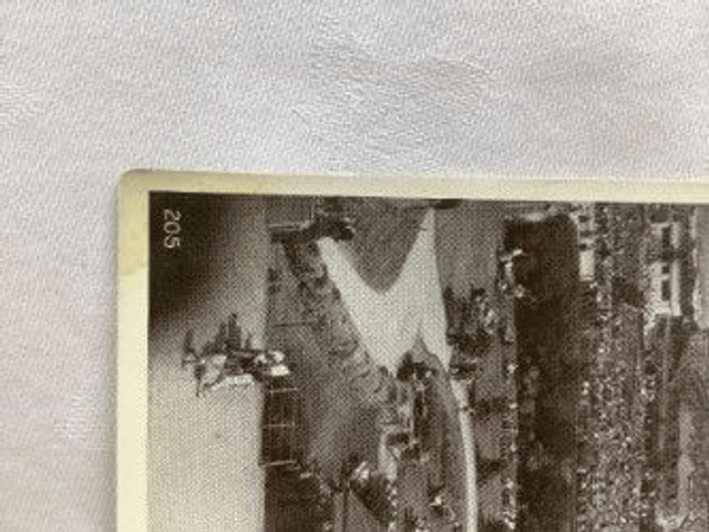 North Parade Gardens, Skegness, Lincolnshire, vintage unbranded vintage postcard Our Ref no R403 £2.50