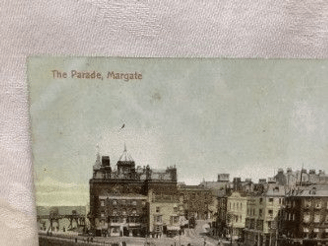 Margate, The Parade, Kent, unbranded postcard. Our Ref No. R119 £2.25