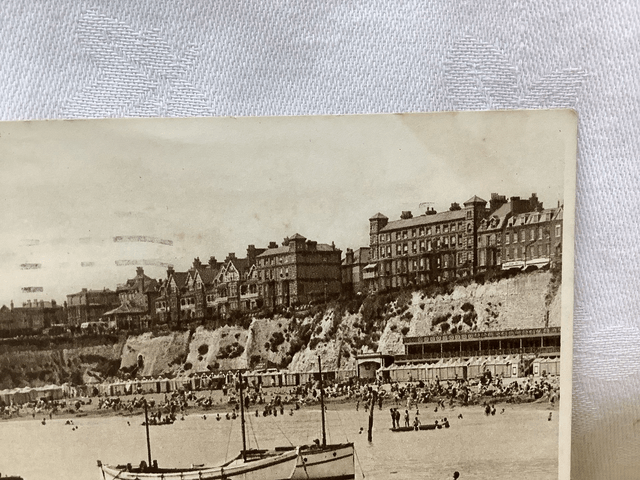Broadstairs, Kent, The Harbour & Cliffs, Kent, Posted 1939 Ward's Postcard. Our Ref No R760 £2.25