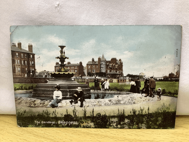 Skegness, The Gardens, Lincolnshire, Antique Posted 1905 Hartmann Postcard. Our Ref No. R727 £2.50