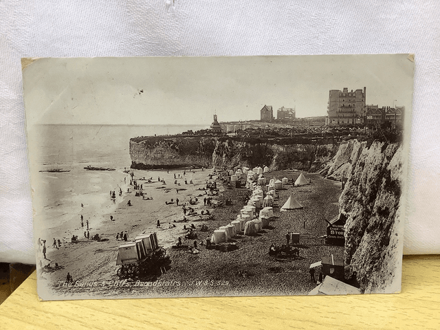 The Sands &amp; Cliffs, Broadstairs, Kent, Posted 1913 J. Welch &amp; Sons antique postcard. Our Ref No. R566 £2.00