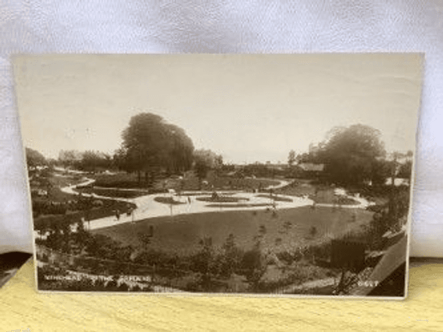 Minehead, The Gardens, Somerset, Posted Photochrom Co. Ltd. vintage postcard. Our Ref No. R498 £2.25