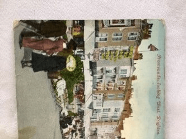 Brighton, Promenade looking West, Sussex, Posted 1913 Series No.40 postcard Our Ref No. R158 £2.00