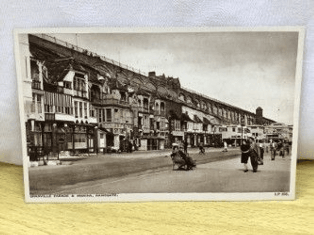 Ramsgate, Granville Parade &amp; Marina, Kent, A.H. &amp; S. Paragon Series Postcard Our Ref: No. Q990
