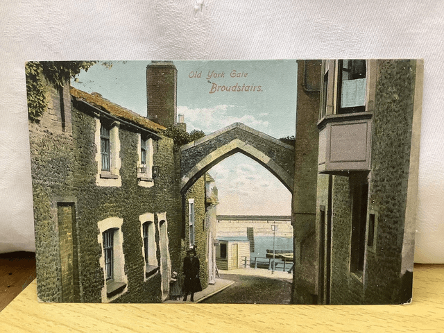 Old York Gate, Broadstairs, Kent, Posted Swaine Photographer Broadstairs vintage postcard. Our Ref No. R766 £2.50