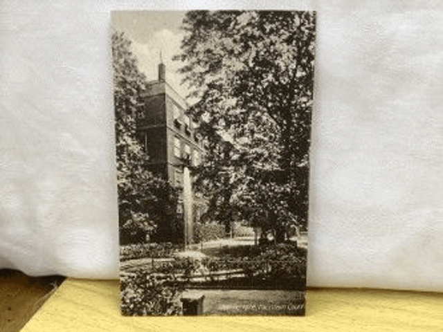 The Temple , Fountain Court , London, Vintage Postcard 6220 - Unbranded Postcard, Our Ref A37 £2.25