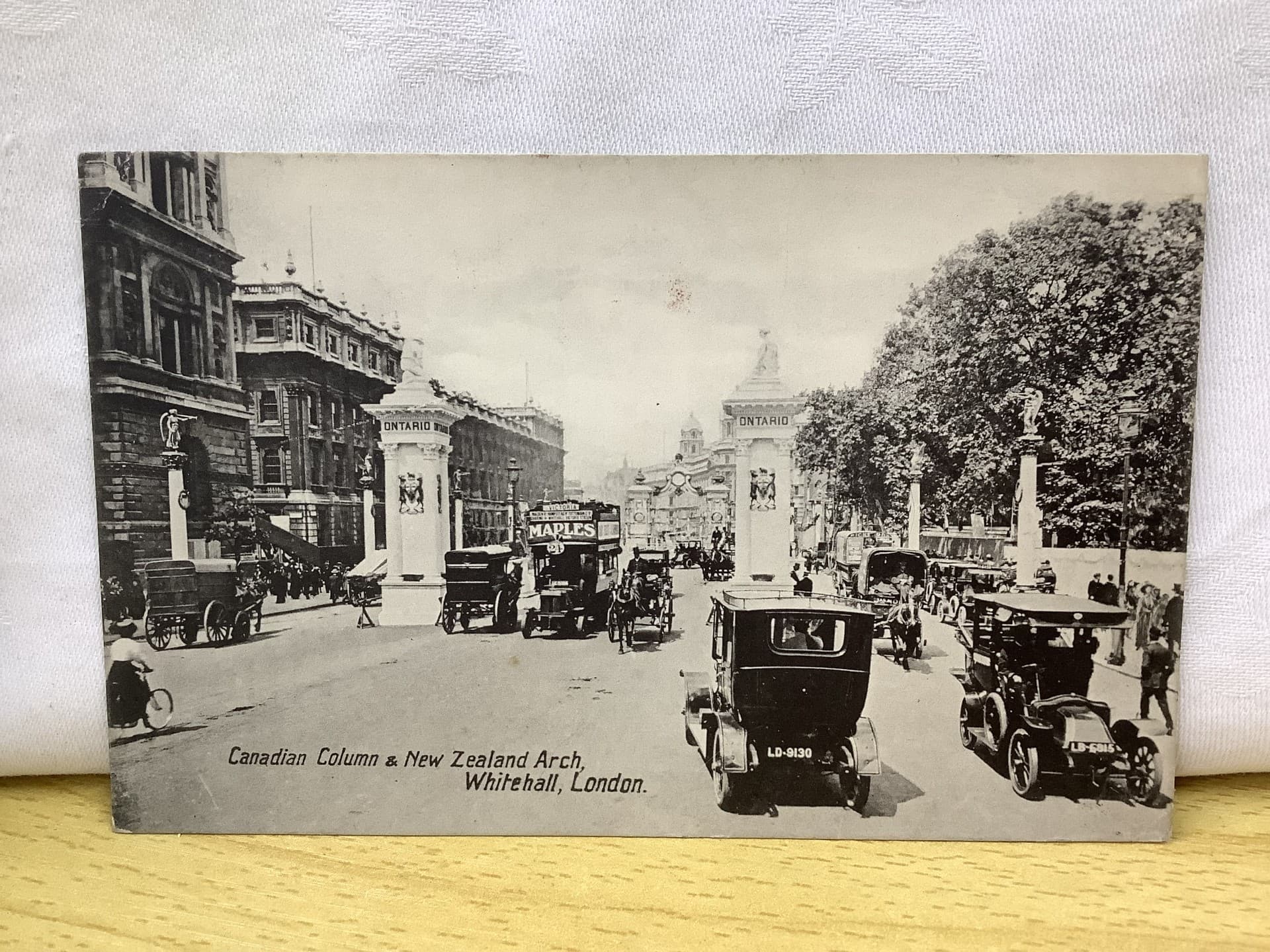 Canadian Column & New Zealand Arch Whitehall London Posted 1920 Valentine's postcard Our Ref A161 £2.85