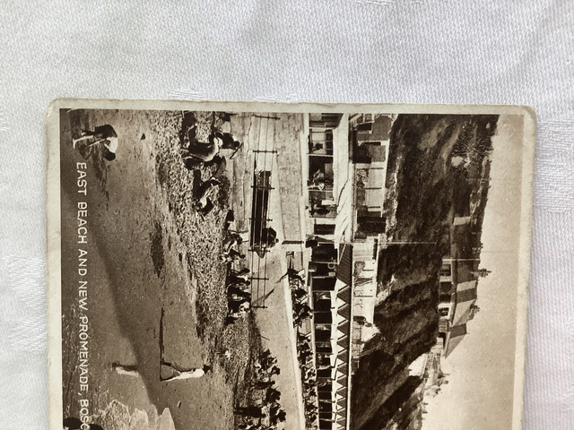 Boscombe, East Beach and New Promenade, Dorset, Posted 1928 unbranded vintage postcard. Our Ref No R817 £2.00