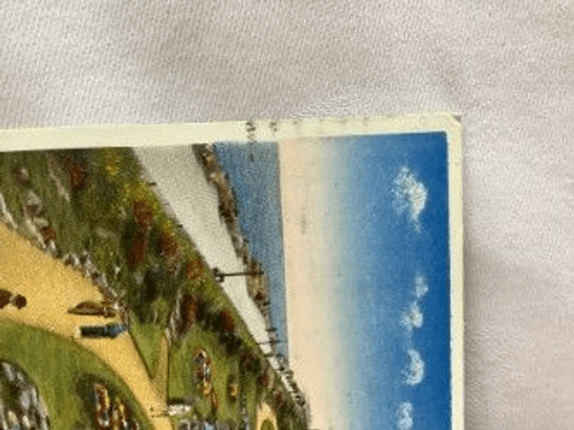 North Shore Gardens, Blackpool, Lancashire, Posted 1941 unbranded vintage postcard. Our Ref No. R419 £2.00